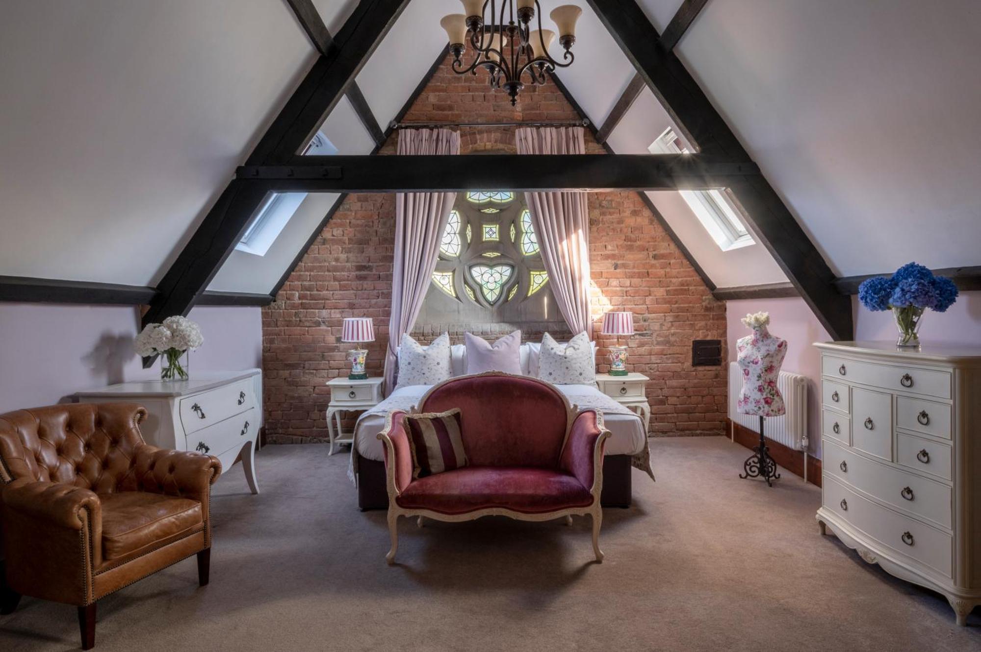 Stanbrook Abbey Hotel, Hotel